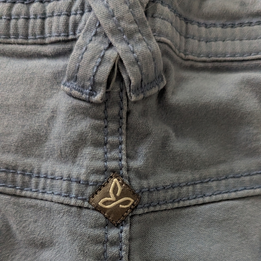 🥳3 for $20🥳 prAna Women's Blue Hiking Shorts - Picture 3 of 6